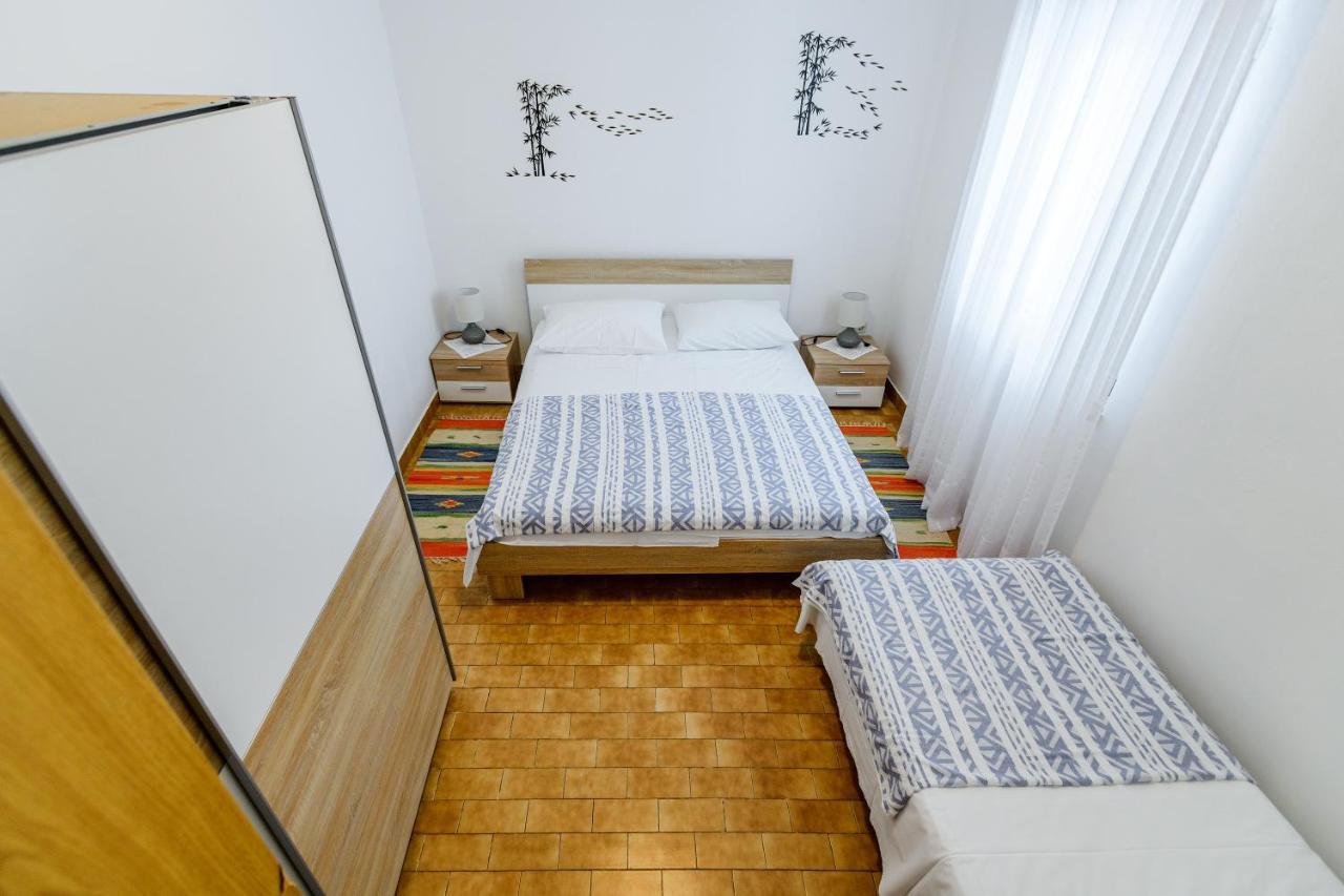 Apartmant Prosika Pag Town Bagian luar foto